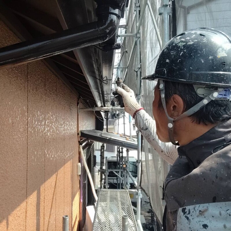 塗装で雨風や紫外線から守る住まいに