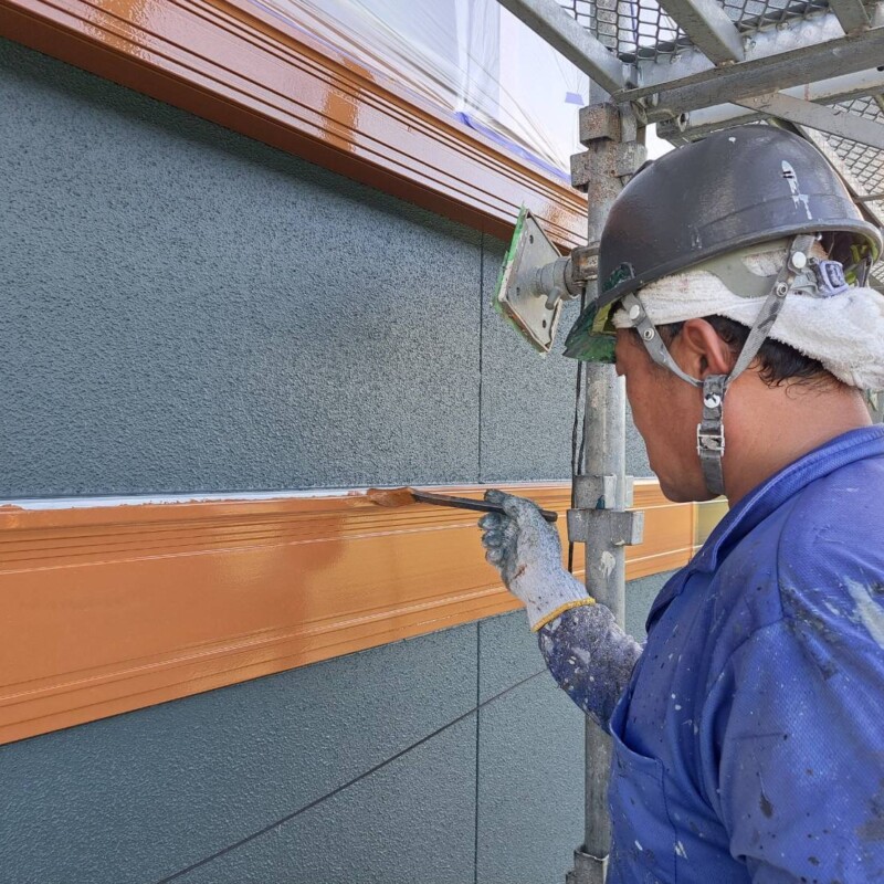 塗装前の下準備と、仕上げる作業