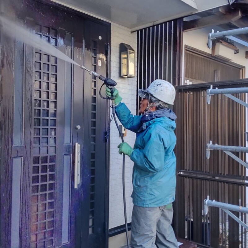 塗装のお問い合わせが多い時期です。