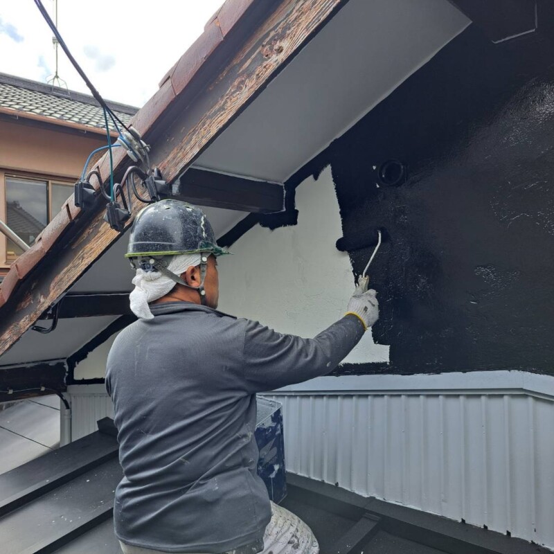 寒さに負けず進む作業